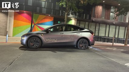 馬斯克宣布特斯拉無人駕駛出租車服務將覆蓋半數美國用戶，光纖網絡建設或成關鍵支撐